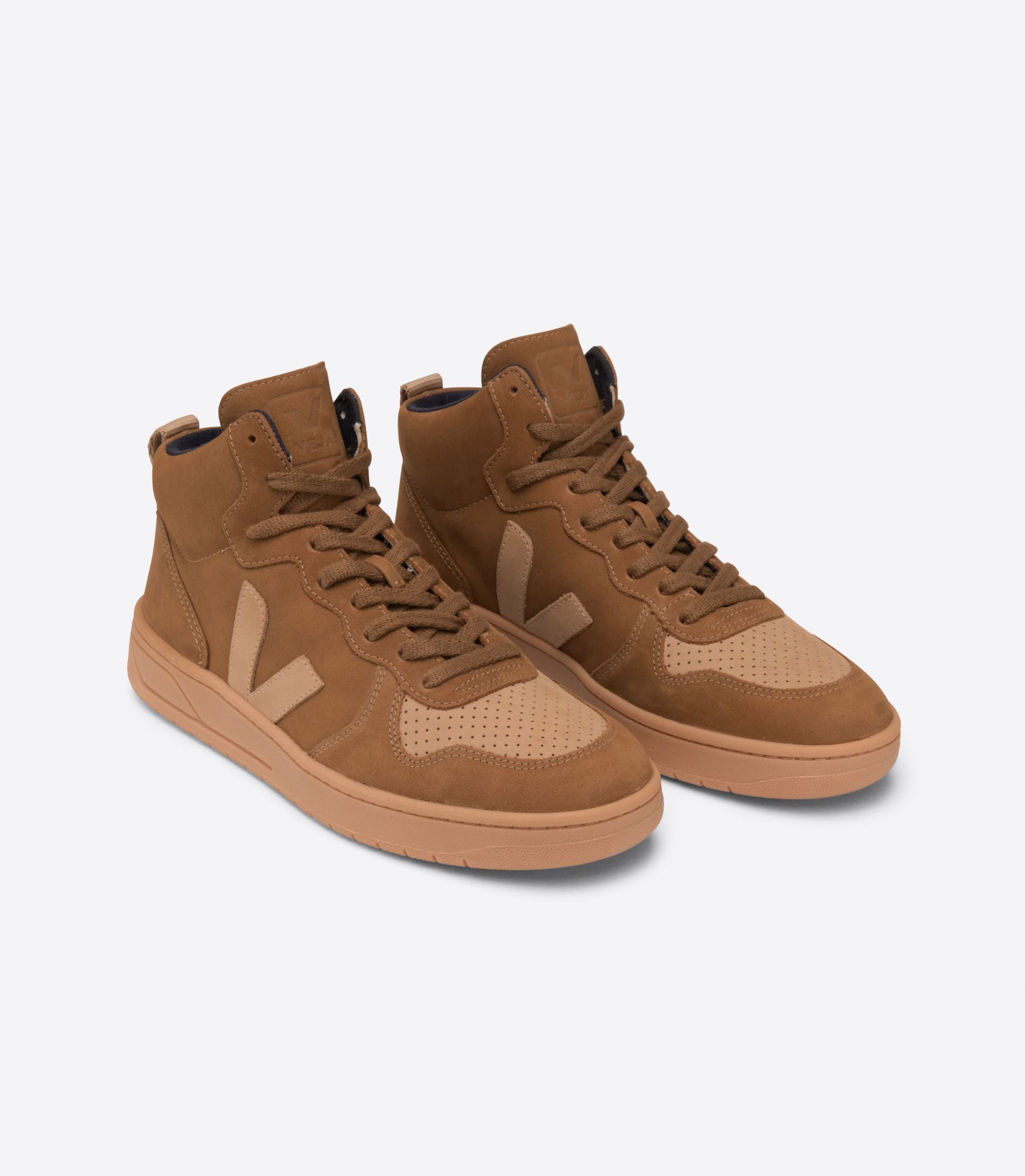 VEJA V-15 NUBUCK CAMEL DESERT | VJ24317